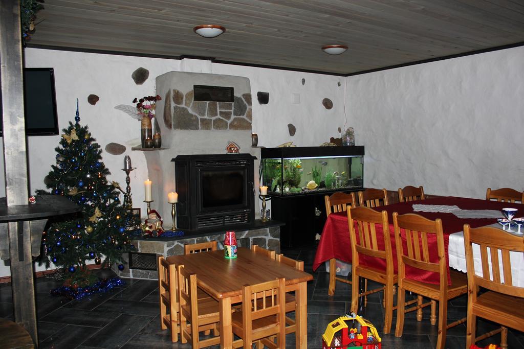 Krapi Guesthouse Treimani Δωμάτιο φωτογραφία