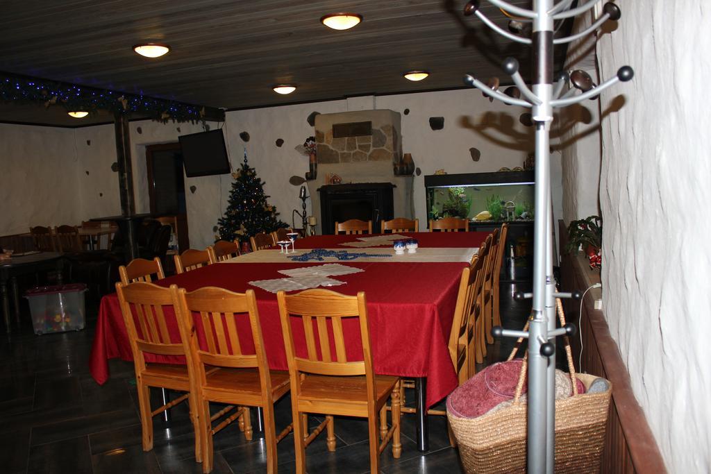 Krapi Guesthouse Treimani Δωμάτιο φωτογραφία