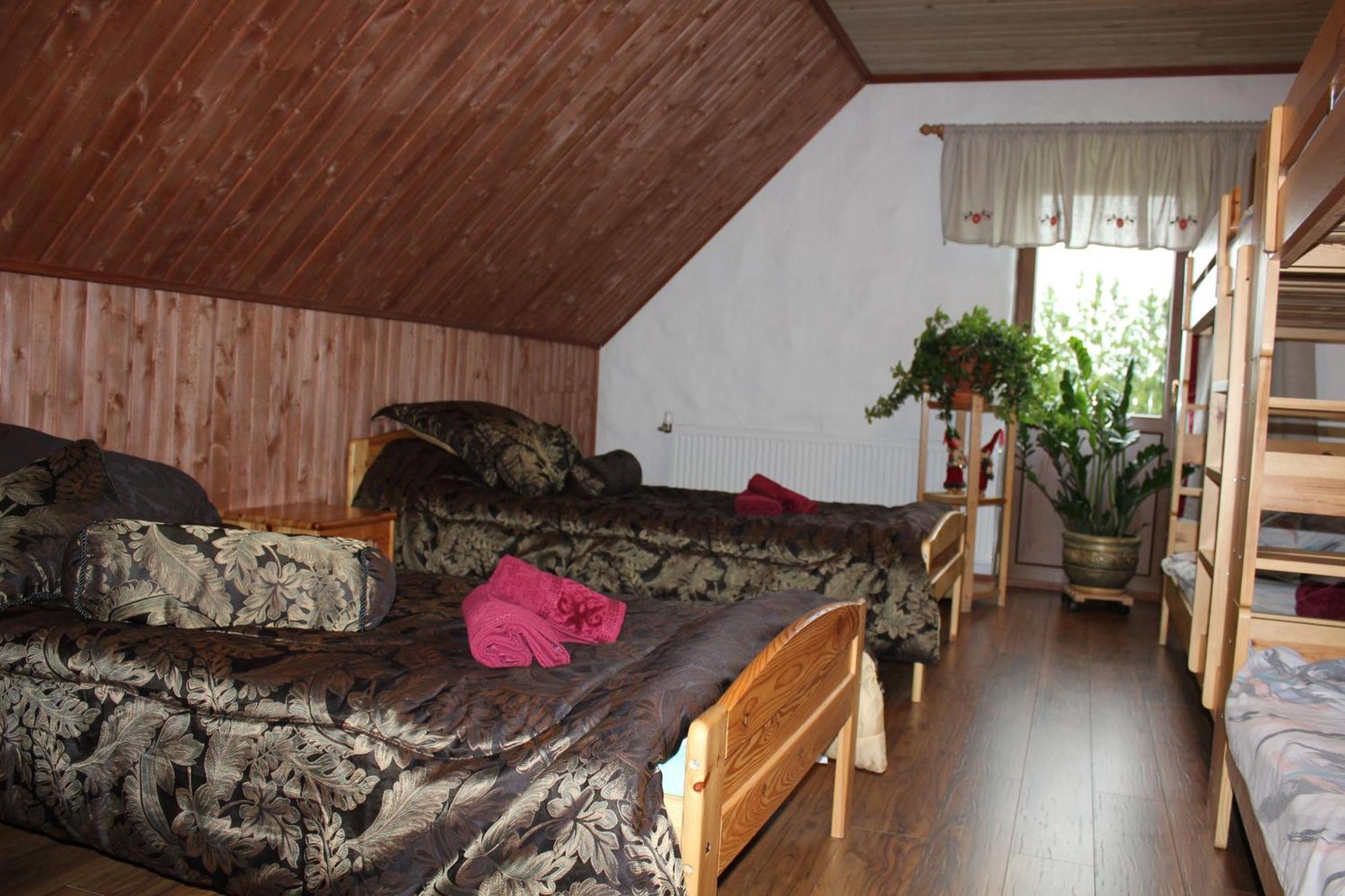 Krapi Guesthouse Treimani Δωμάτιο φωτογραφία