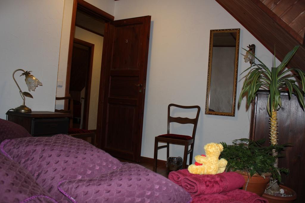 Krapi Guesthouse Treimani Δωμάτιο φωτογραφία