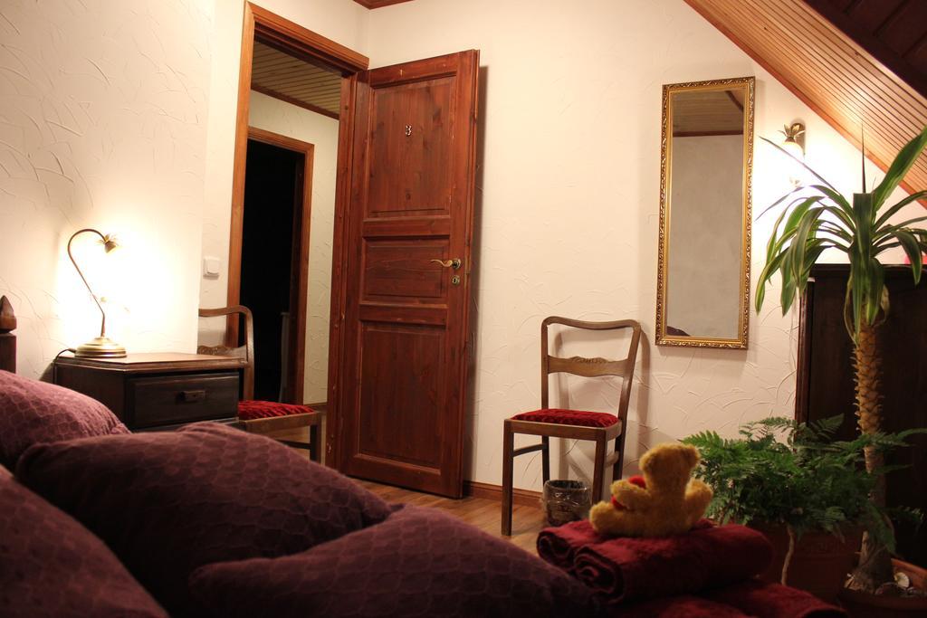 Krapi Guesthouse Treimani Δωμάτιο φωτογραφία