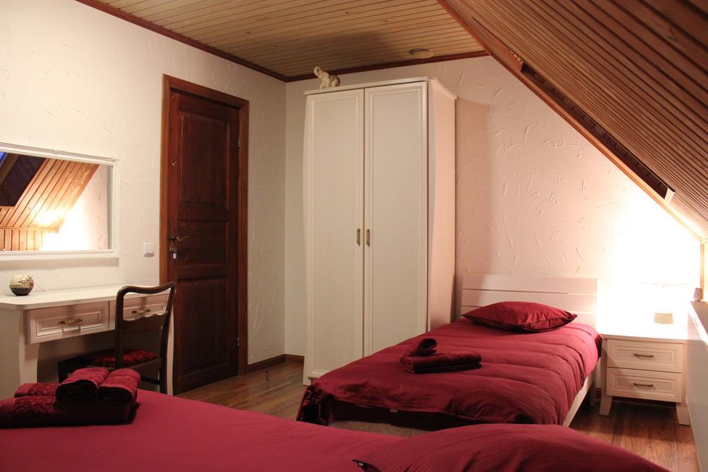 Krapi Guesthouse Treimani Δωμάτιο φωτογραφία