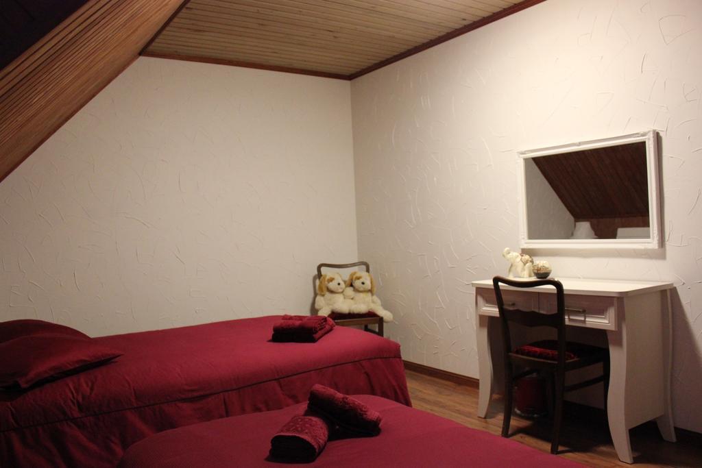 Krapi Guesthouse Treimani Δωμάτιο φωτογραφία