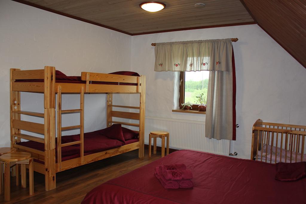 Krapi Guesthouse Treimani Δωμάτιο φωτογραφία