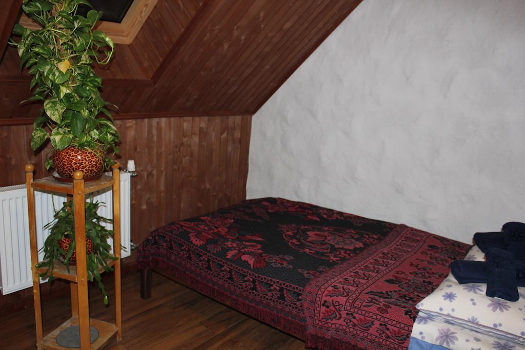 Krapi Guesthouse Treimani Δωμάτιο φωτογραφία