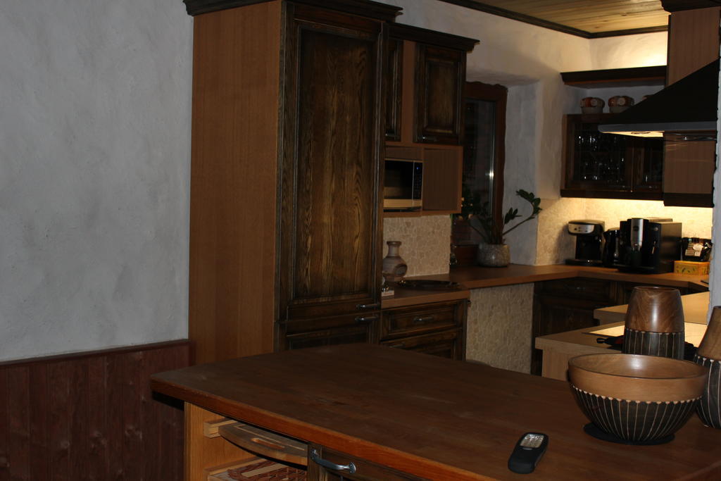 Krapi Guesthouse Treimani Δωμάτιο φωτογραφία