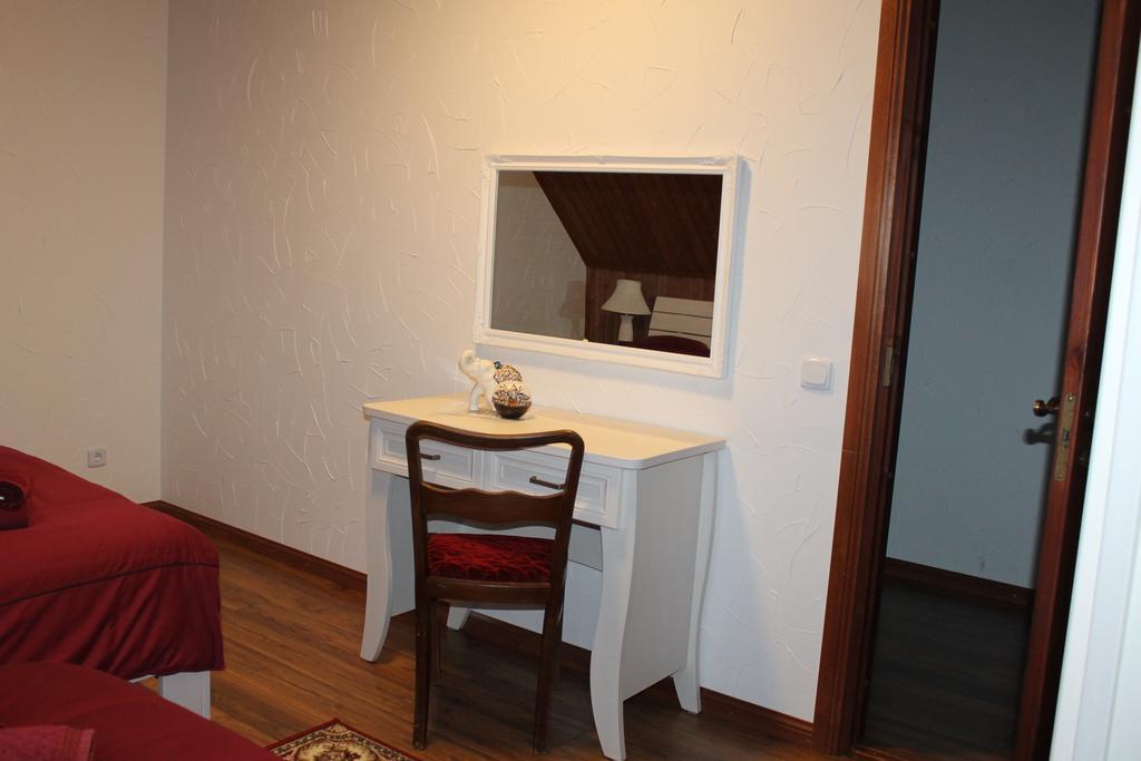 Krapi Guesthouse Treimani Εξωτερικό φωτογραφία